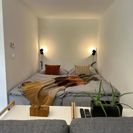 Lila Bee Banska Stiavnica
